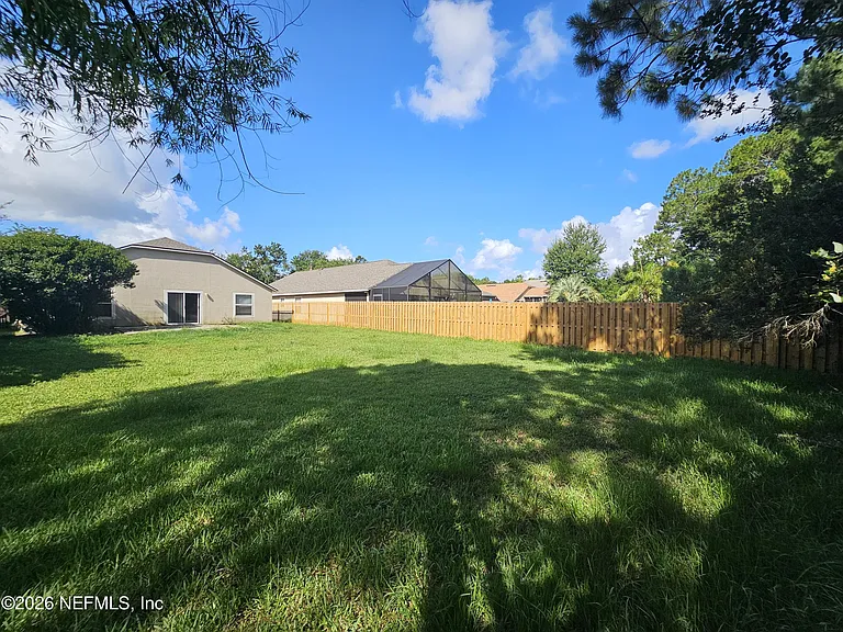 1616 Austin Ln — Photo 17