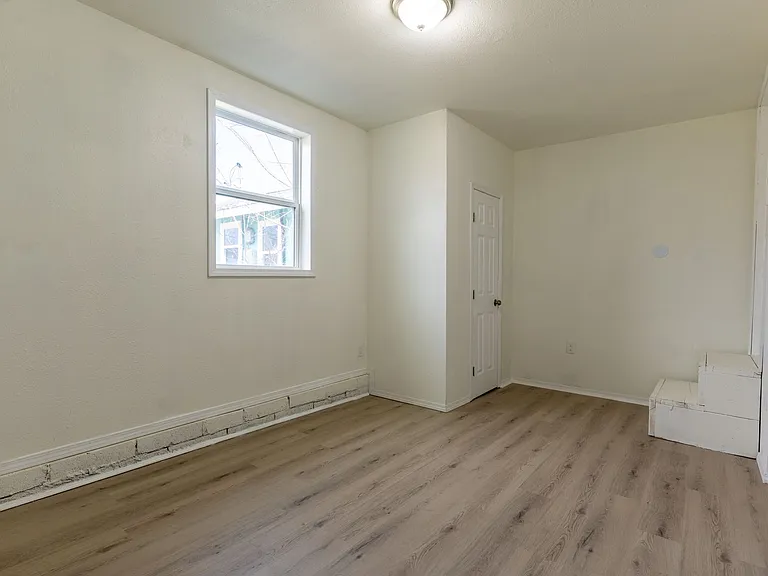 1621 Thompson Dr — Photo 14