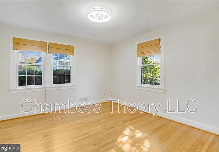 530 N Nelson St #1 — Photo 14