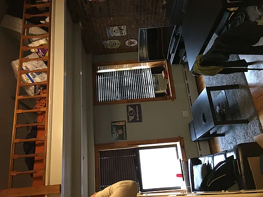 Rented by Peter Meskouris LREB | media 8