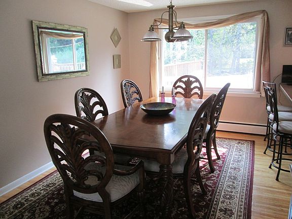 4th image of 337 Sherbrooke Ave