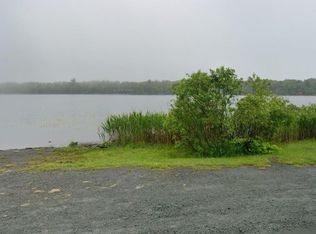 3113 Holiday Dr, Pocono Summit, PA 18346