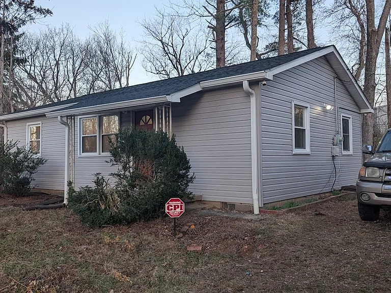 19 Ducker Rd — Photo 1