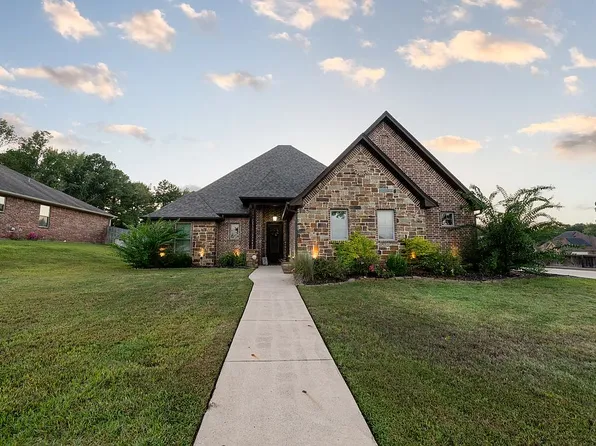 410 Highland Pl, Hallsville, TX 75650