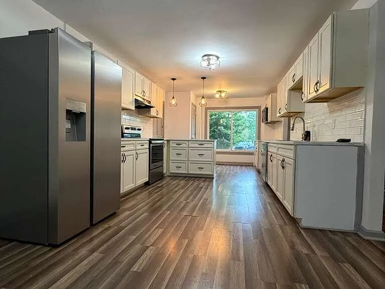 206 Little John Ln — Photo 13