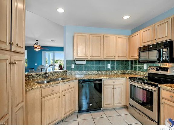 2nd image of 13861 White Gardenia Way