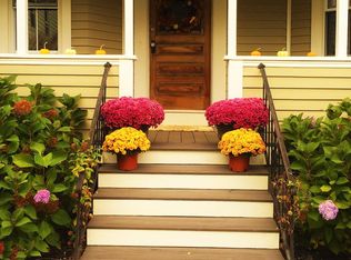 14 Barney St, Warren, RI 02885