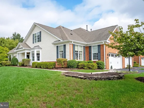 4871 Palmers Ridge Ct, Haymarket, VA 20169