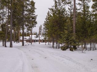 17032 Helbrock Dr, Bend, OR 97707