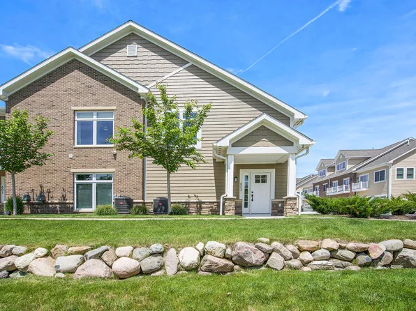 603 Woodland Dr, Dexter, MI 48130