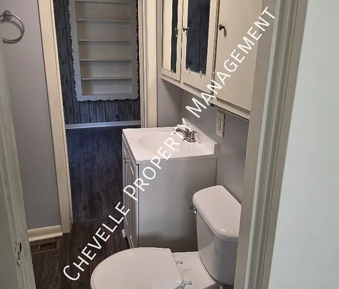 6503 Frost Ave — Photo 7