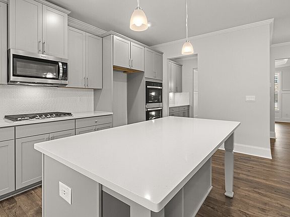 7th image of this home