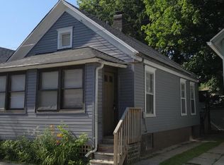 1218 Reeds Ct, Racine, WI 53404