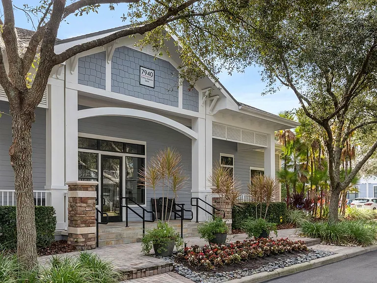 Citrus Village — Photo 31