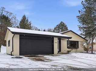 4135 Kennedy Cir N, Colgate, WI 53017