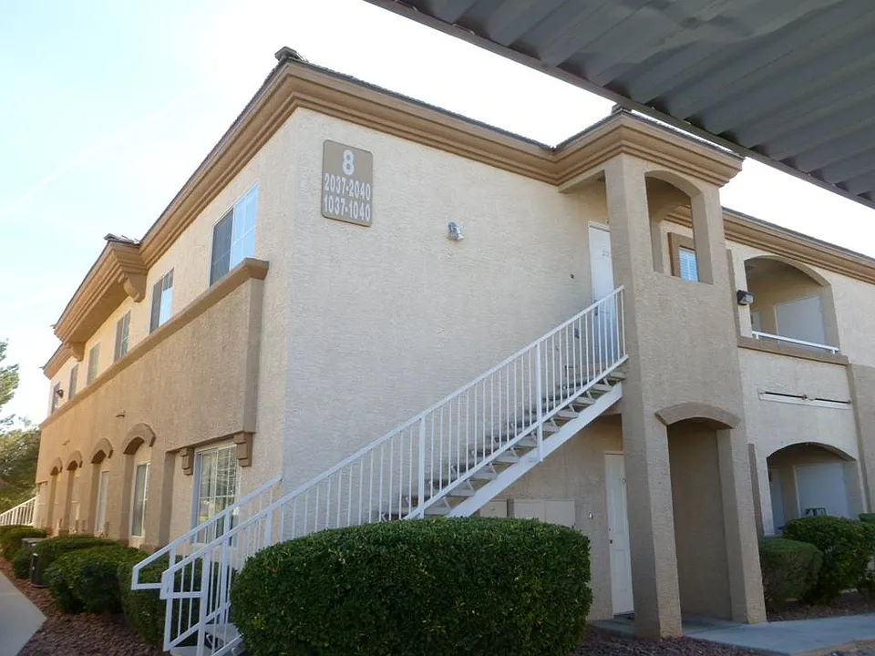3400 Cabana Dr #2037