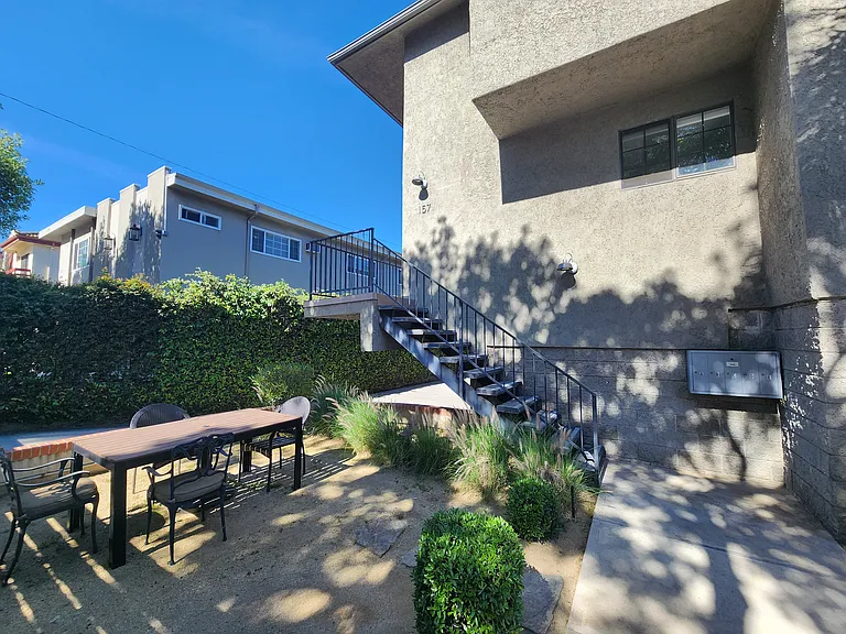 157 W Ash Ave #E — Photo 26