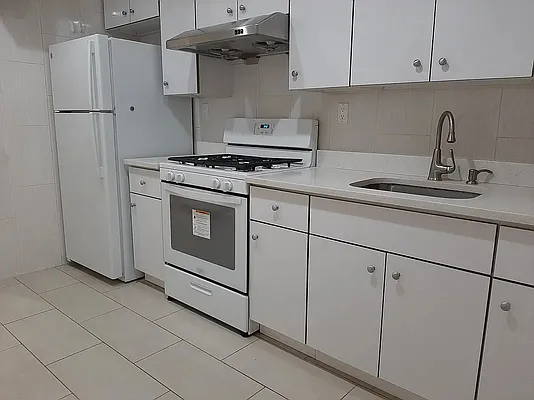 Rented by Jade Stone Real Estate Consulting | media 22