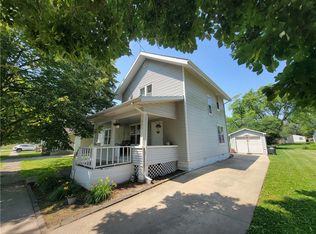 206 N Saint Clair St, Altamont, IL 62411
