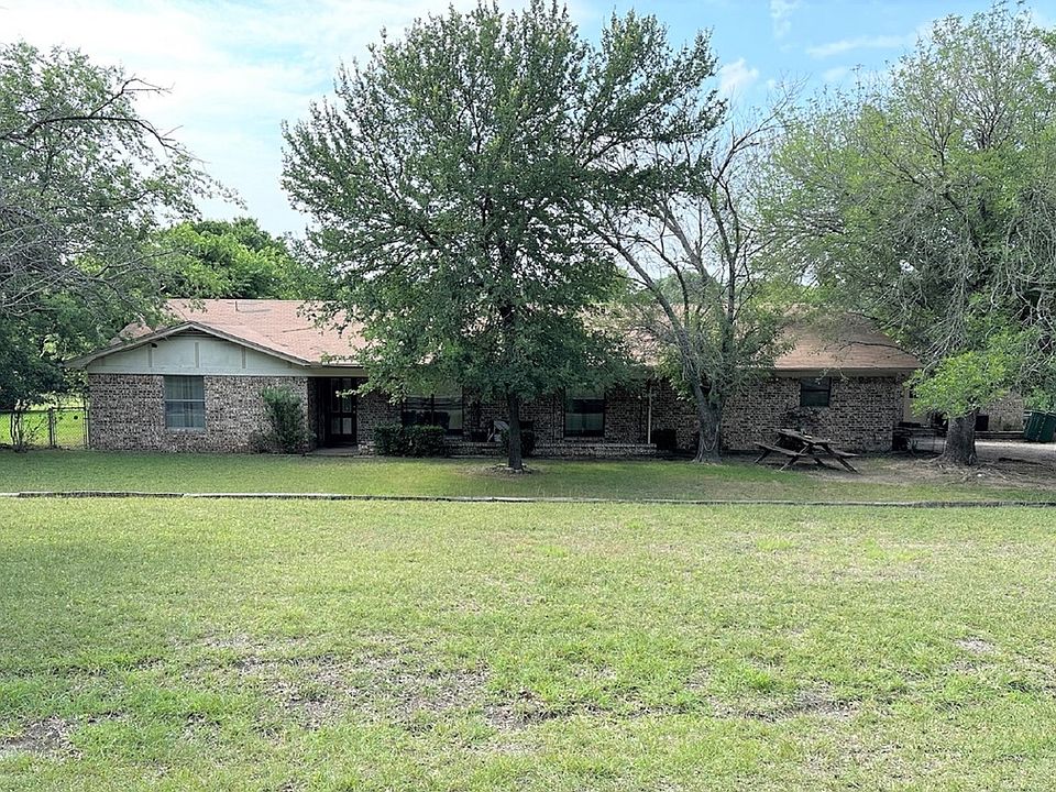 1st image of 3904 Arroyo Dr
