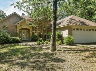 6609 Forest Oaks Ct, Granbury, TX 76049