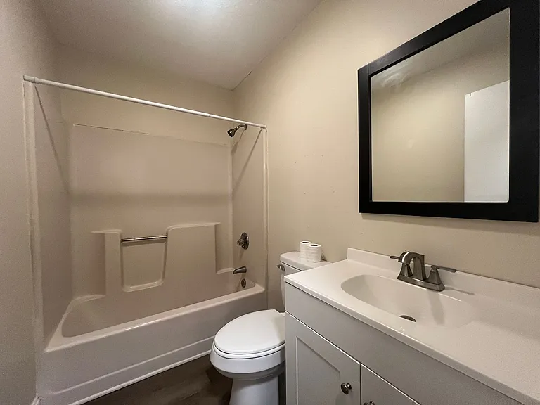 1410 Colony Park Dr — Photo 5