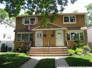 117 Thornycroft Ave, Staten Island, NY
