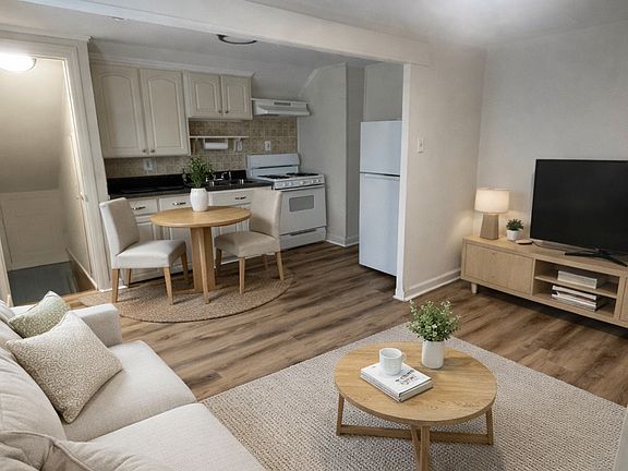 3rd image of 4137 Huron St #2