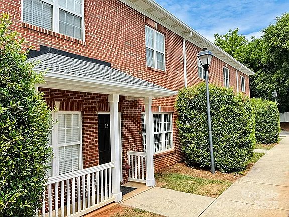 Entrance to Condo - Small Front Sitting Area