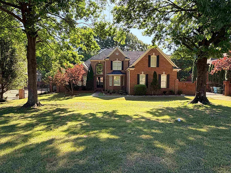 1816 New Riverdale Rd — Photo 3