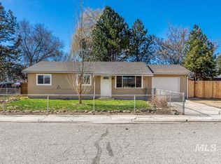 8 S Campbell Ave, Middleton, ID 83644