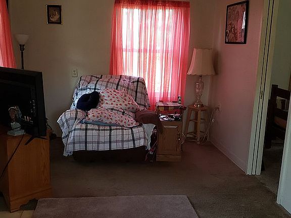 5th image of 730 Olyander Rd