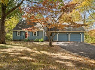 854 Vauxhall Street Ext, Quaker Hill, CT 06375