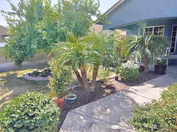3rd image of 388 N Figueroa Dr