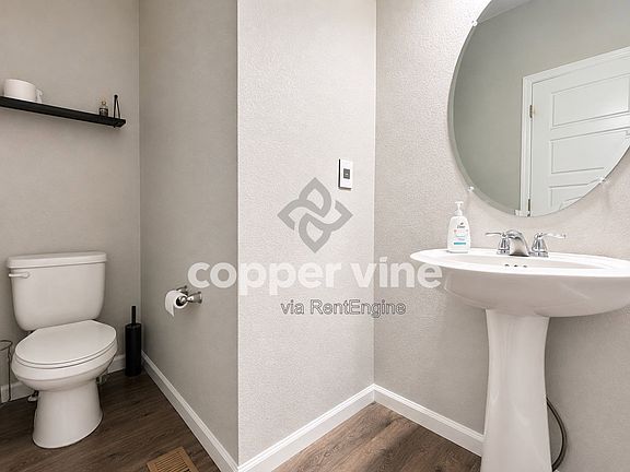 5th image of 510 W 175th Pl