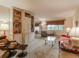 16F Kensington Rd #F, Chatham, NJ 07928