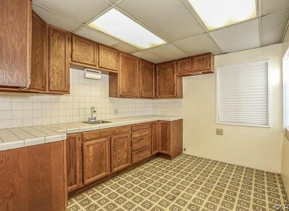 4th image of 11651 Saticoy St