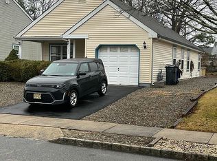 2373 Mount Hood Ln, Toms River, NJ 08753