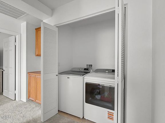 4th image of 217 E Gilea Ct