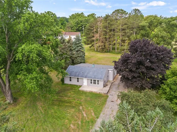 1728 Dalton Rd, Lima, NY 14485