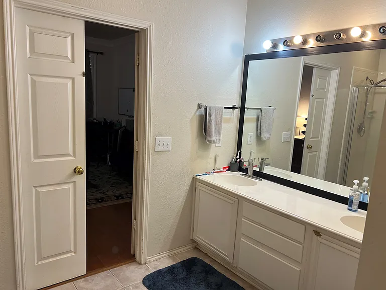 3941 Creek Crossing Dr — Photo 2