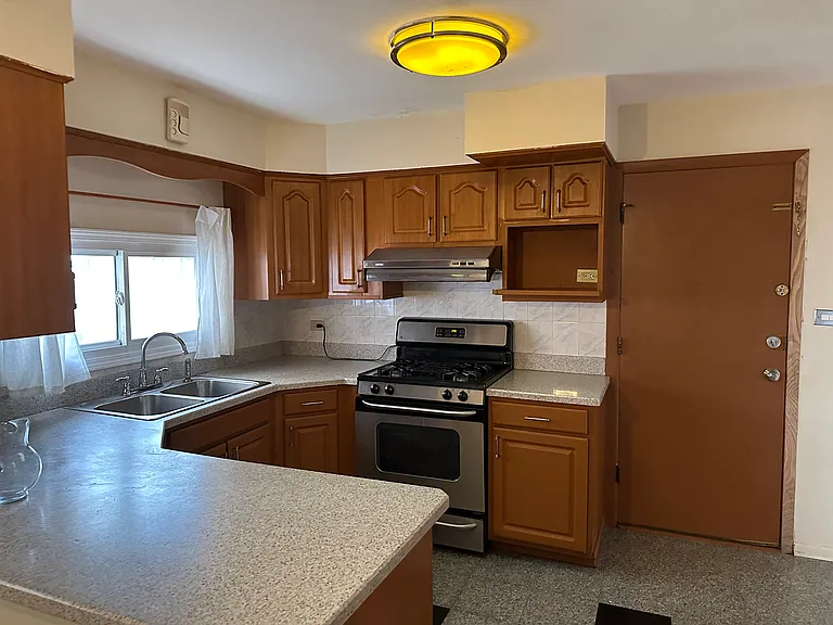 6547 N Sacramento Ave #2 — Photo 7