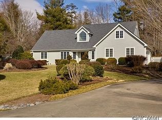 212 Sugar Hollow Rd, Hendersonville, NC 28739