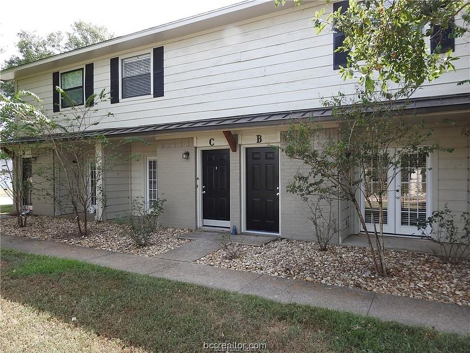 1st image of 1405 Airline Dr APT A