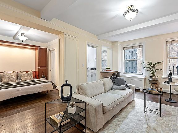 5th image of 434 E 52nd St APT 3C