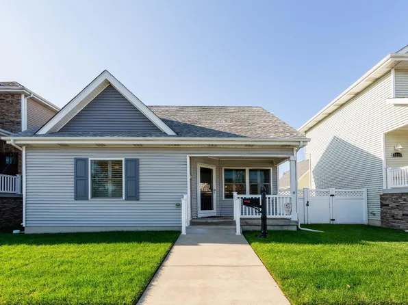 1532 Center St, Whiting, IN 46394