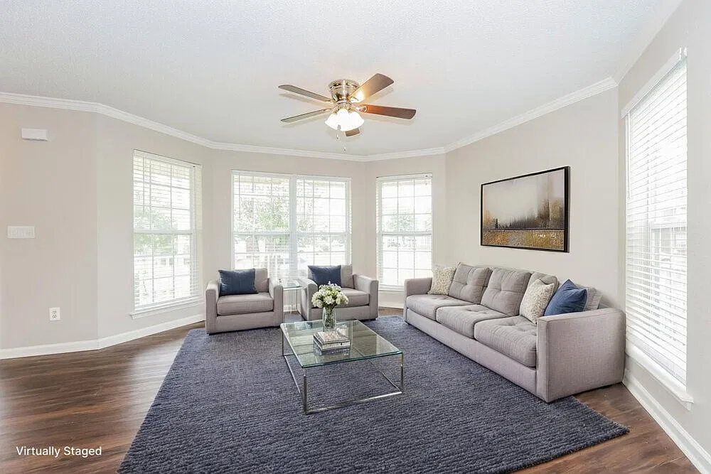 4 bed, 2.5 bath, 2448 sqft, $2,595 — Photo 4