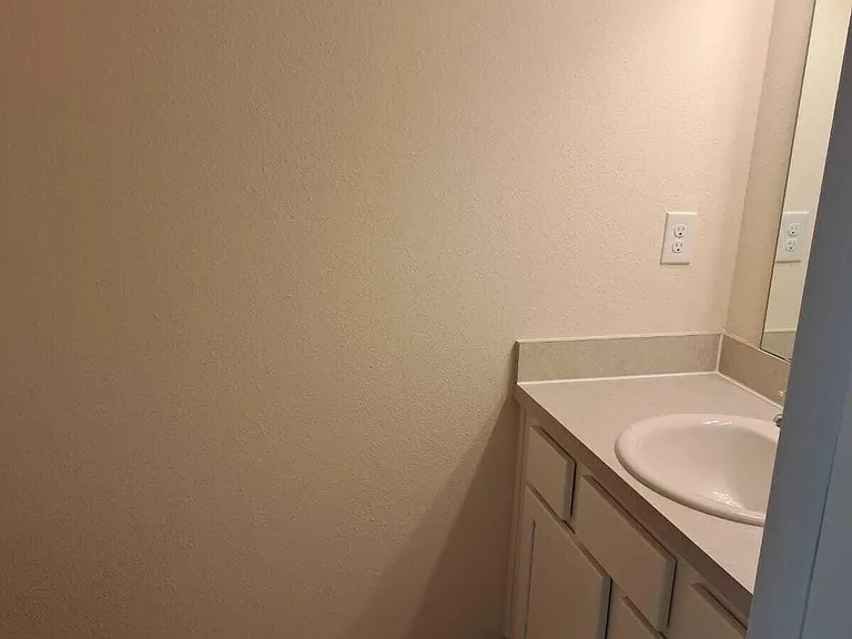 213 Pasadena Dr — Photo 9