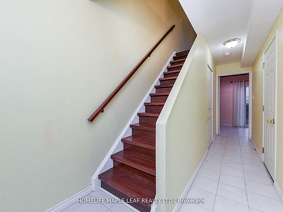 4th image of 85 Enmount Dr