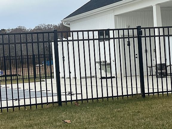 5th image of 2457 Jagger Ave